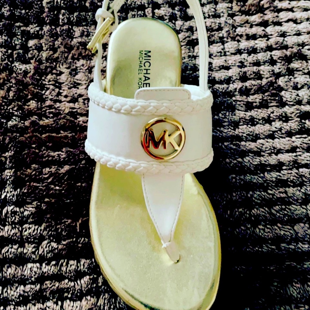 Kids shoes